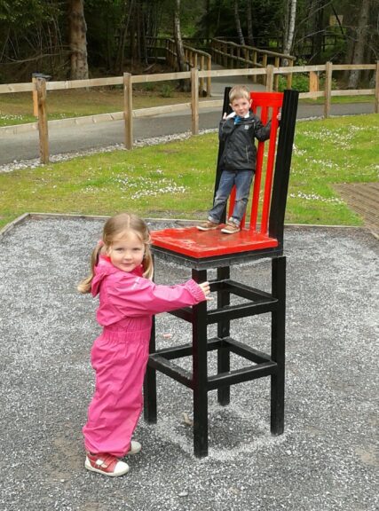 Chair illusion
